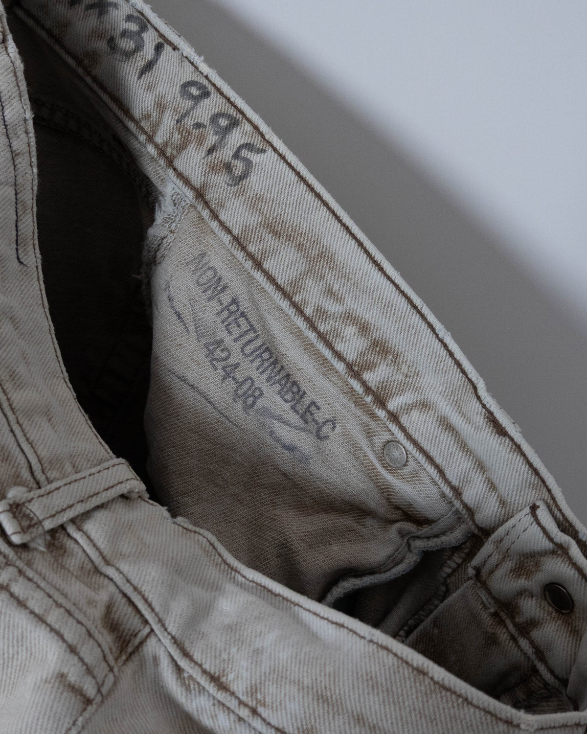 "Levi's SILVERTAB" cutoff baggy denim pants