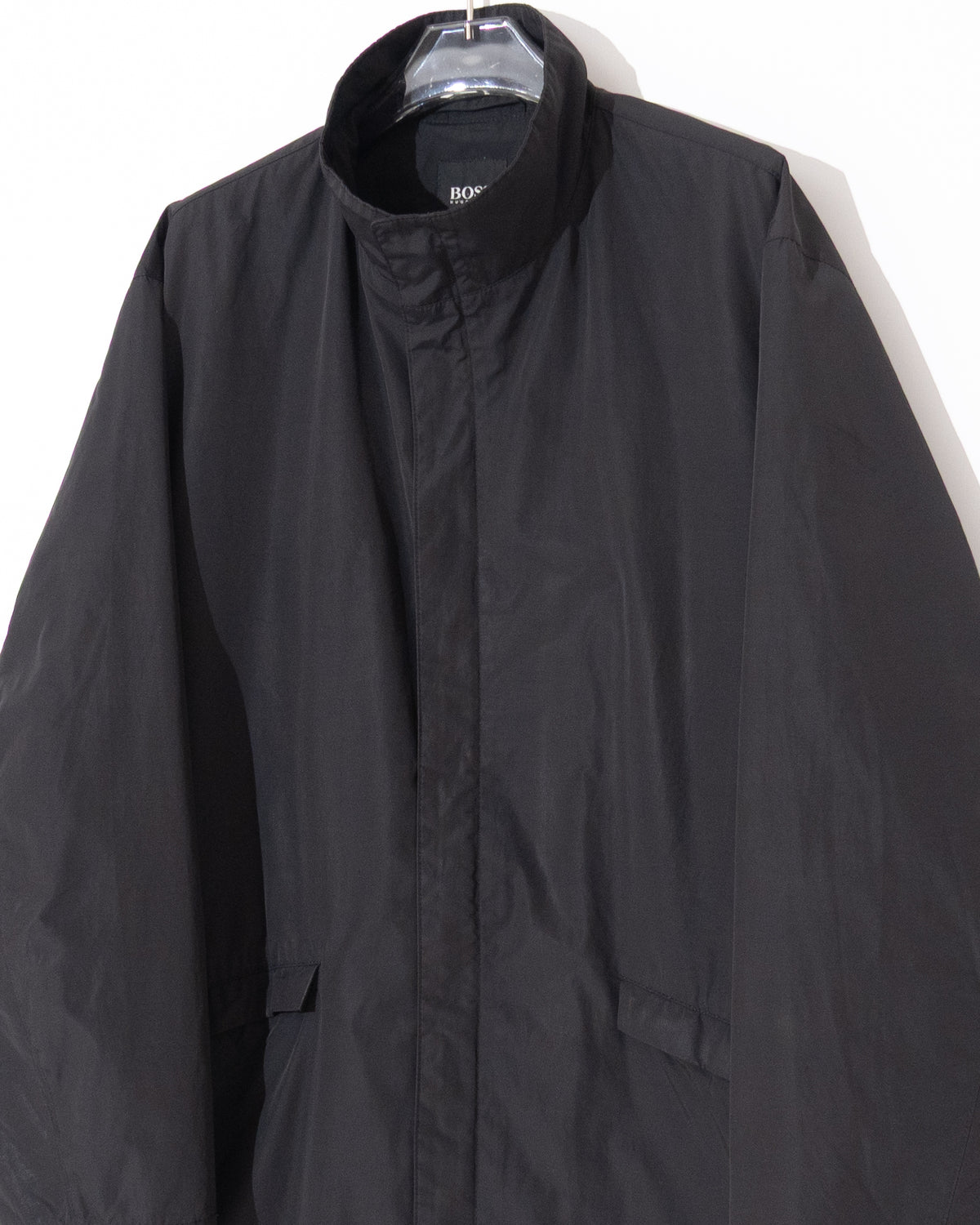 "HUGO BOSS" nylon half coat