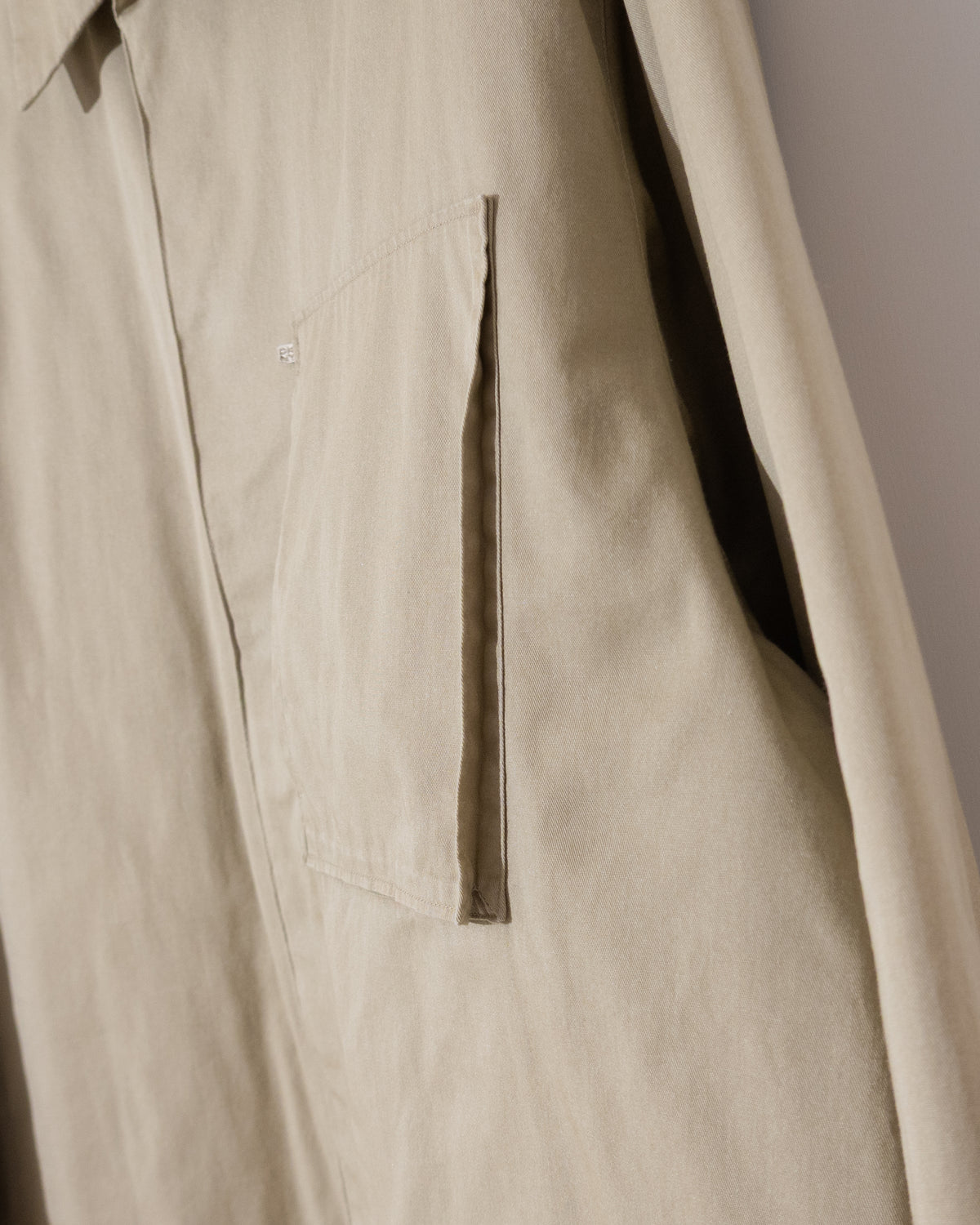 "DKNY" padded shirt