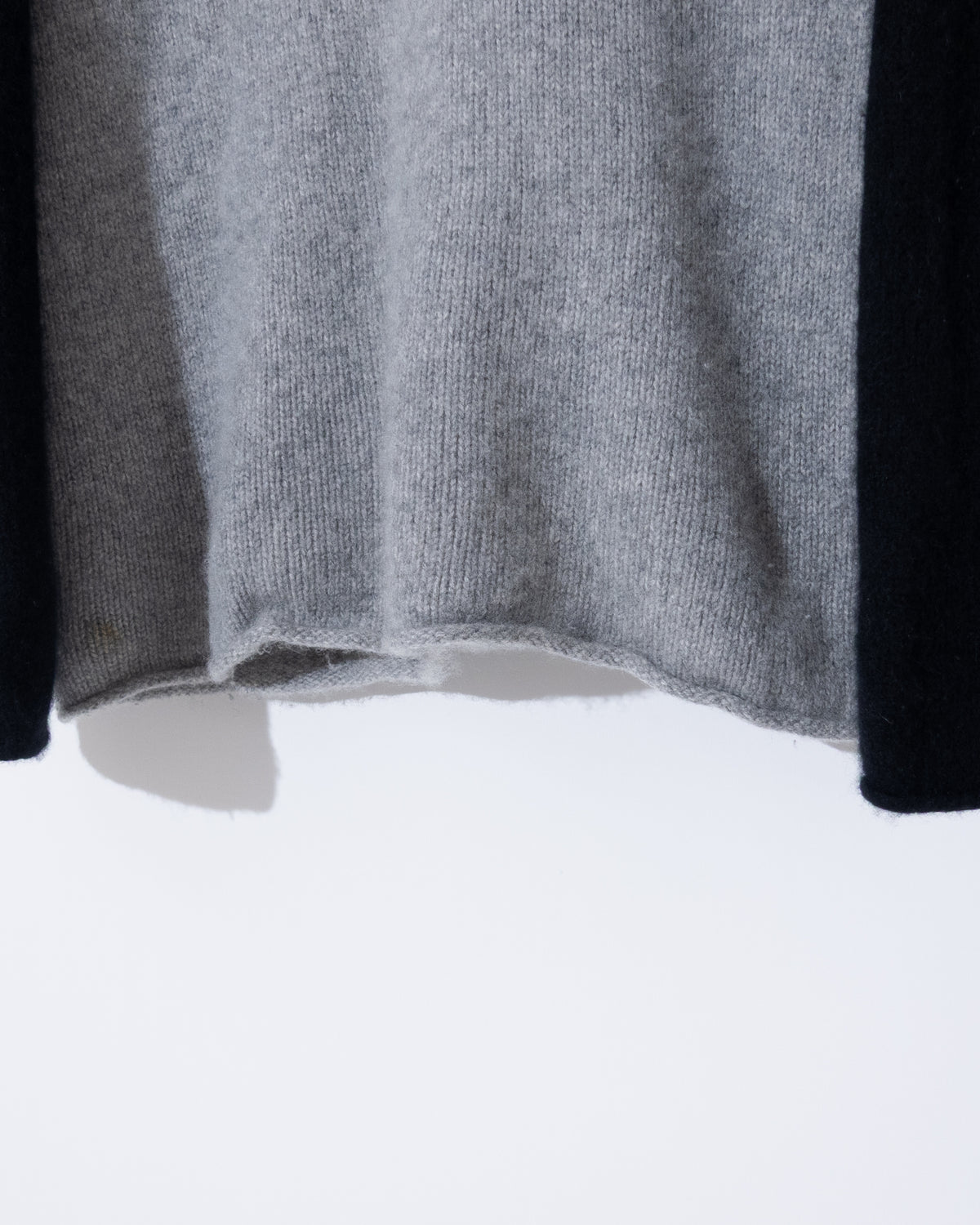 "JAMES PERSE" Two-Tone Cashmere Knit