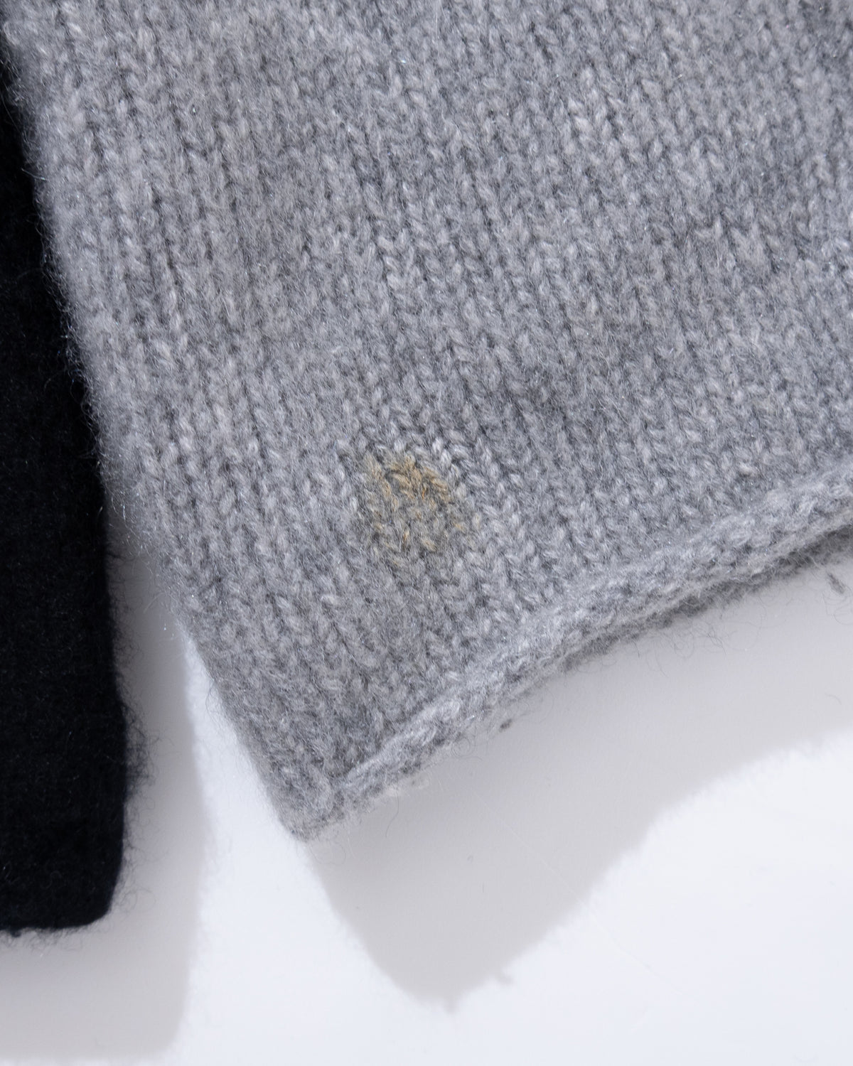 "JAMES PERSE" Two-Tone Cashmere Knit