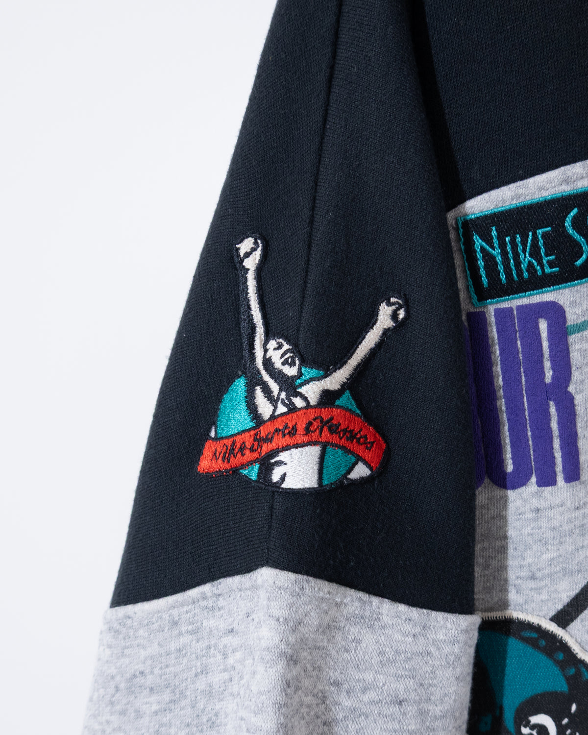 NIKE half-zip sweatshirt