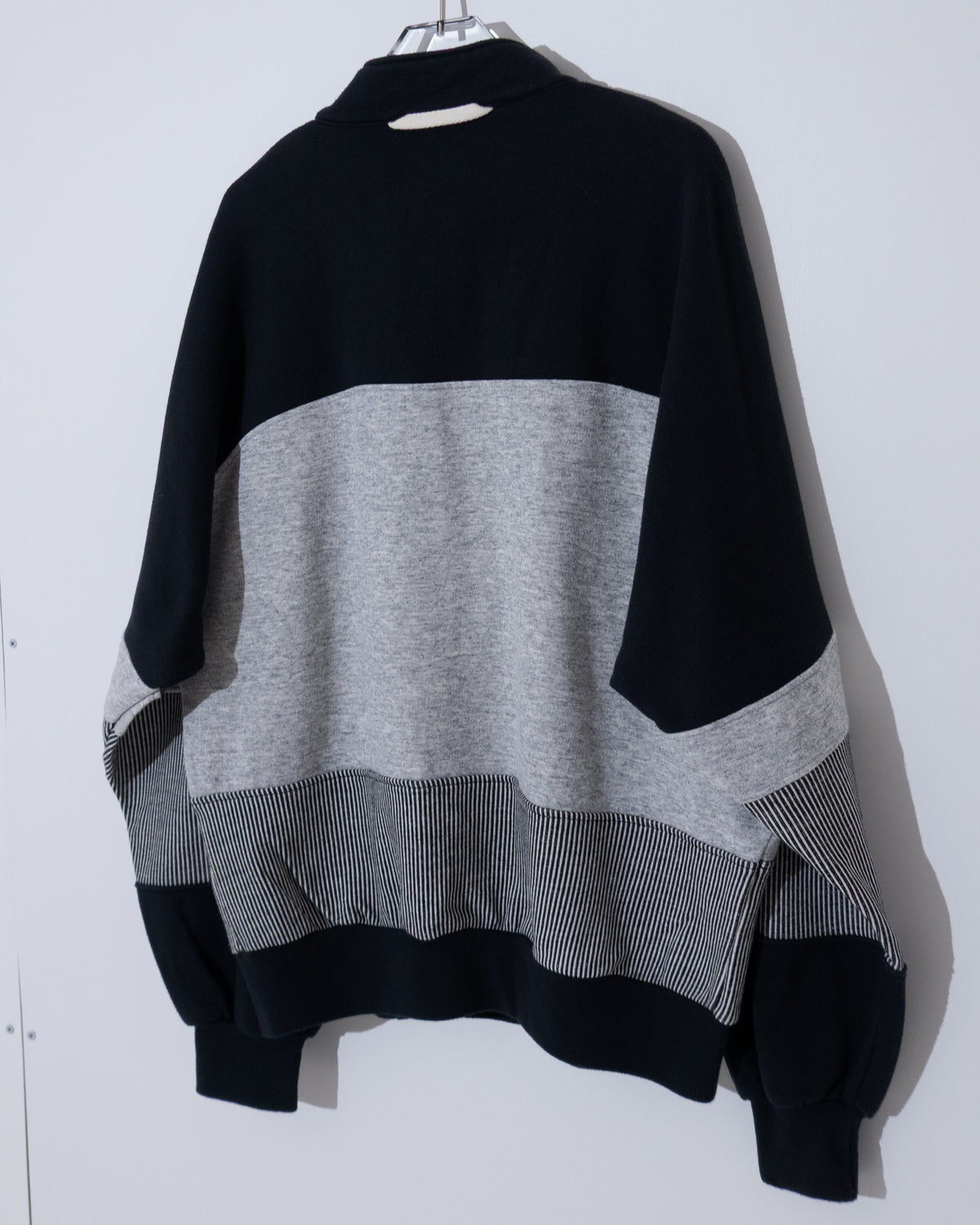 NIKE half-zip sweatshirt