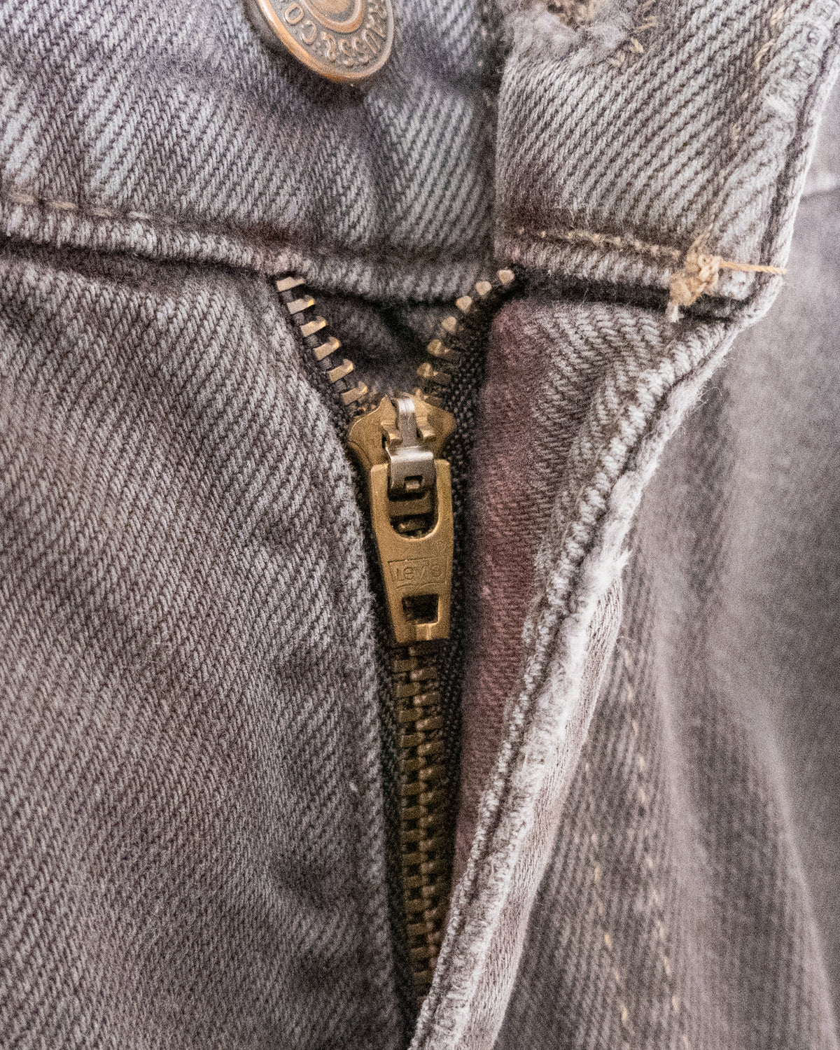 "Levi's" 565 denim pants