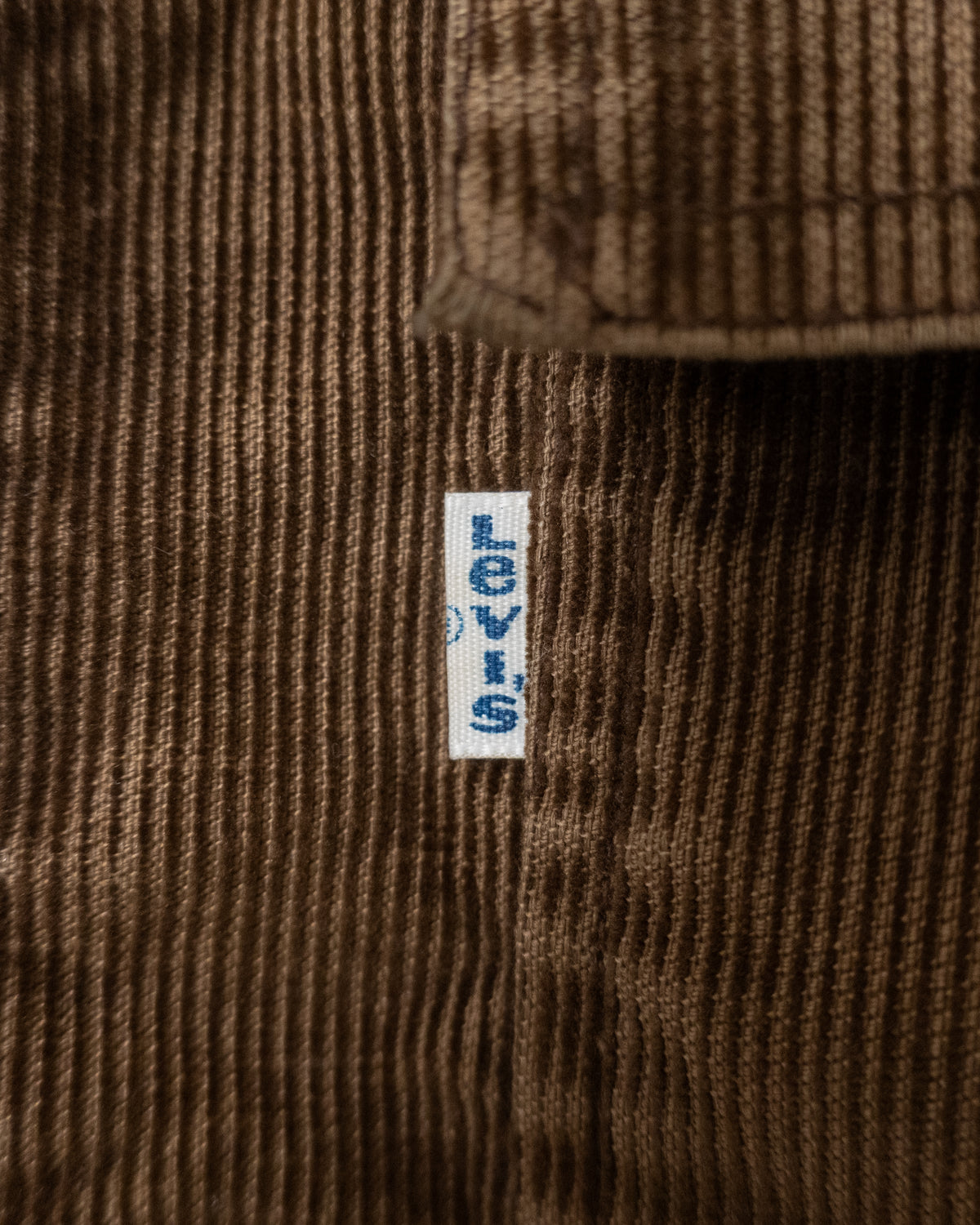 Vintage "Levi's" faux shearling collar corduroy jacket
