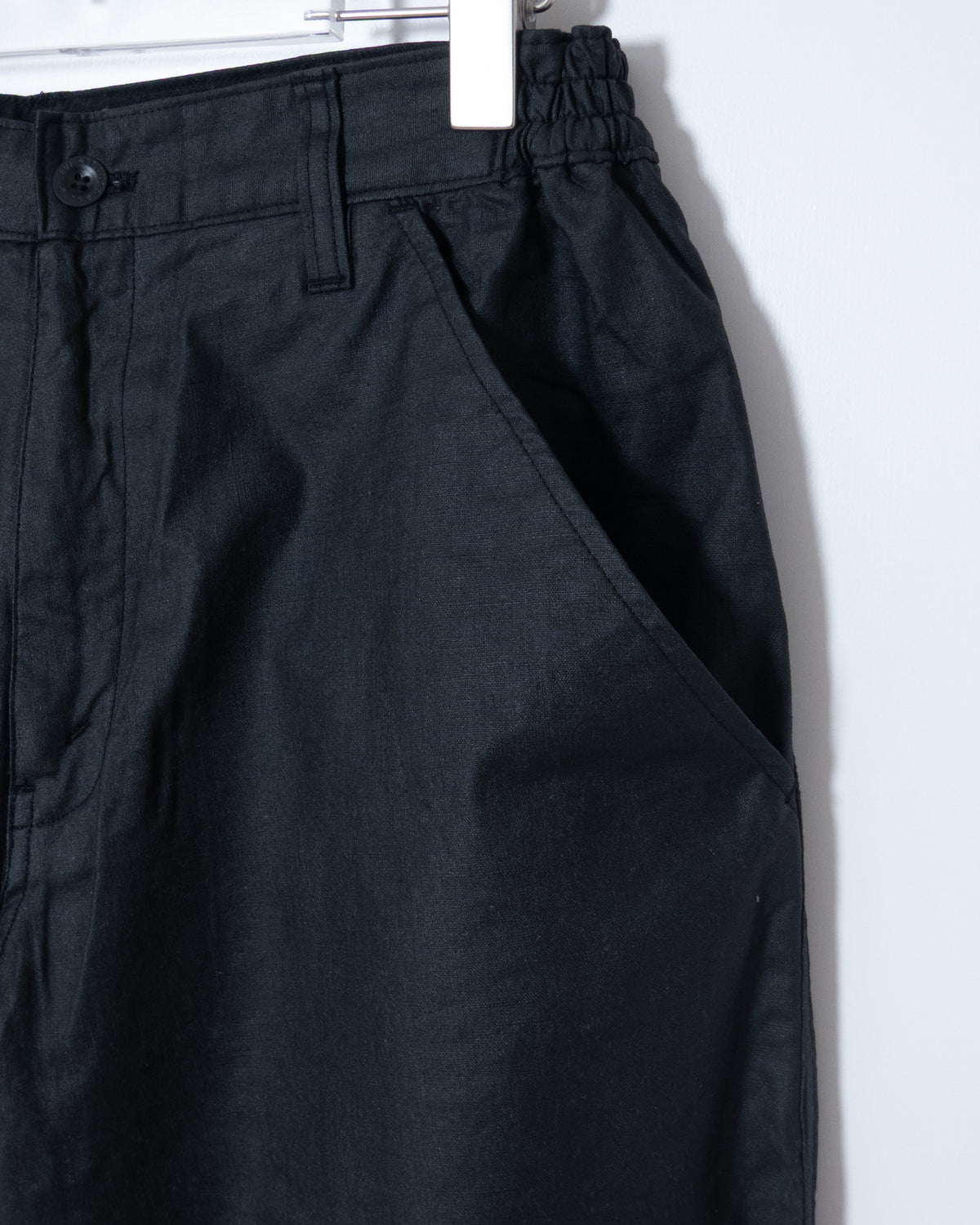 "Levi's ALL DUTY” coated cotton linen easy pants