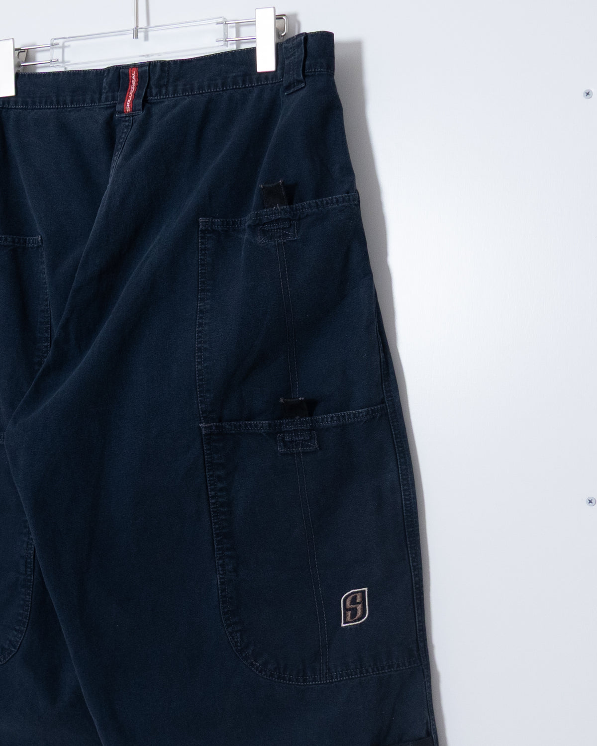 "SKILL TO DEAL" baggy shorts