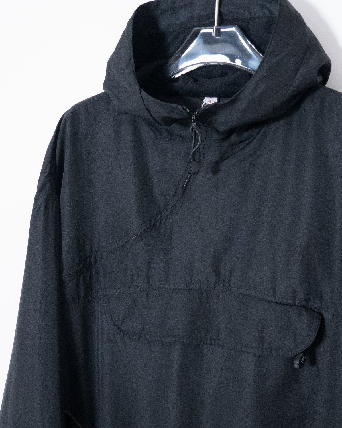 Diagonal zip anorak hoodie